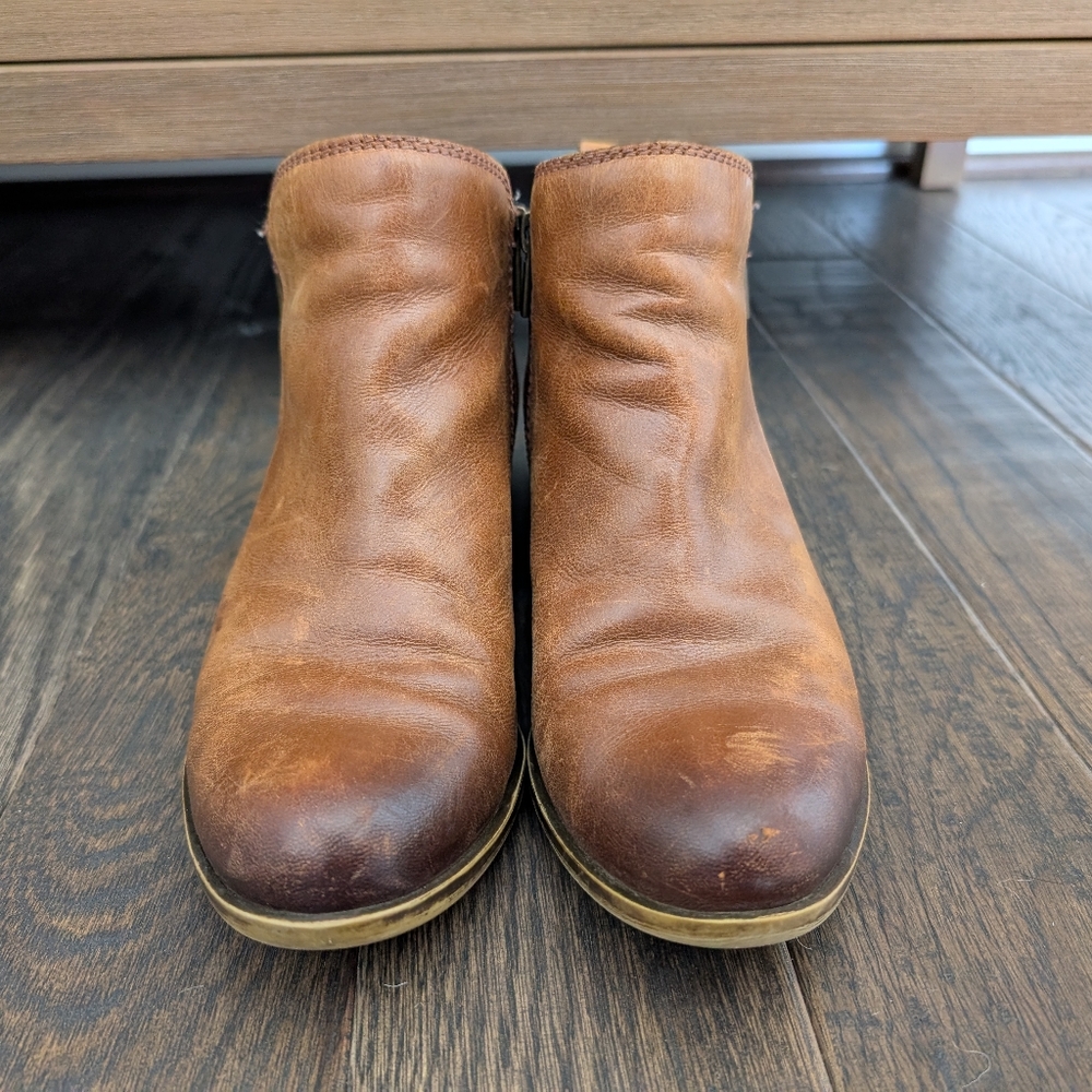 ☘️ Lucky Brand boots, size 9